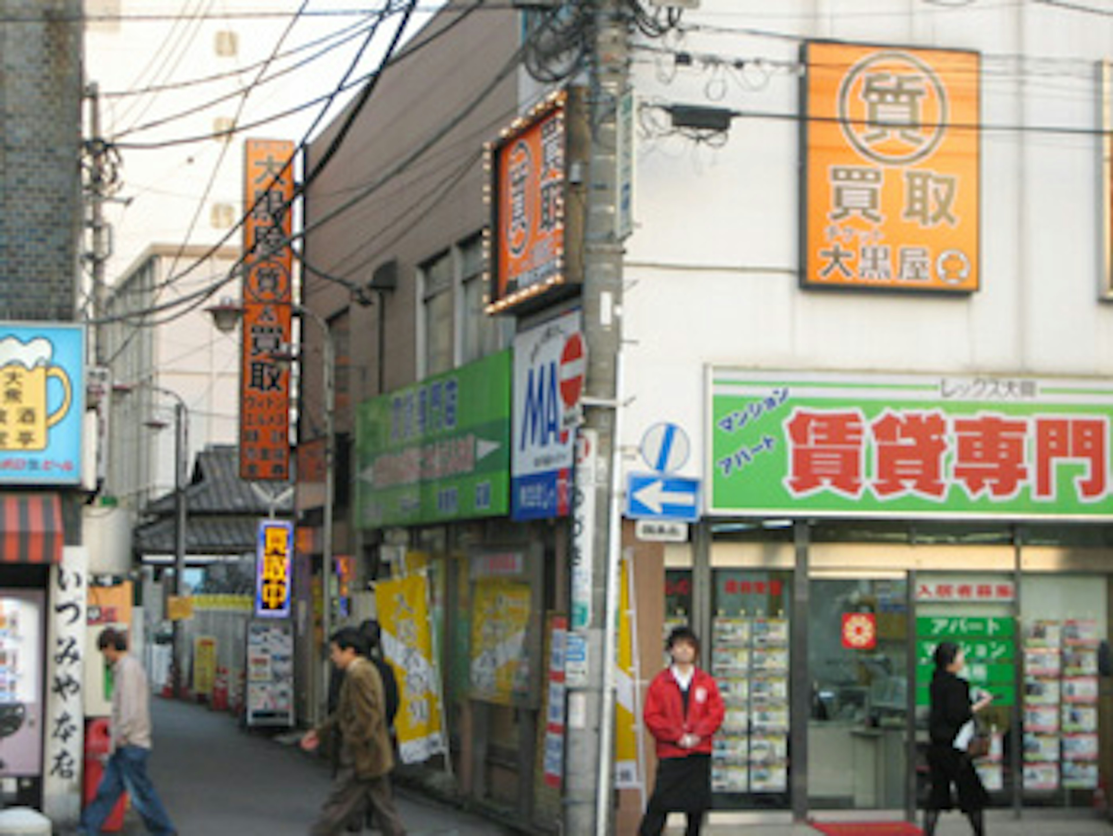 ティファニーのジュエリーが手に入る質屋街の風景