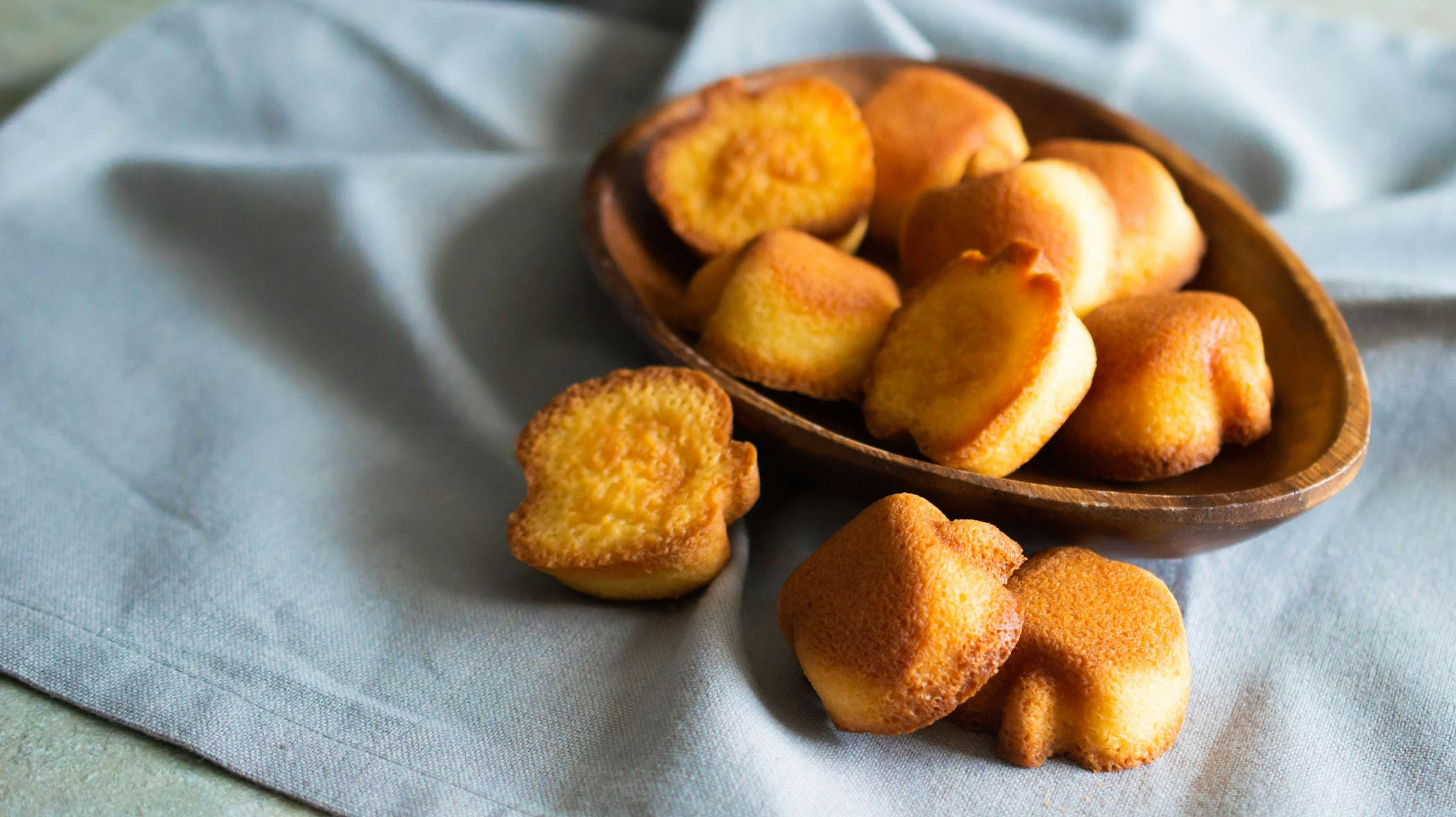 ふんわり焼き上げた絶品お菓子、至福のひとときを