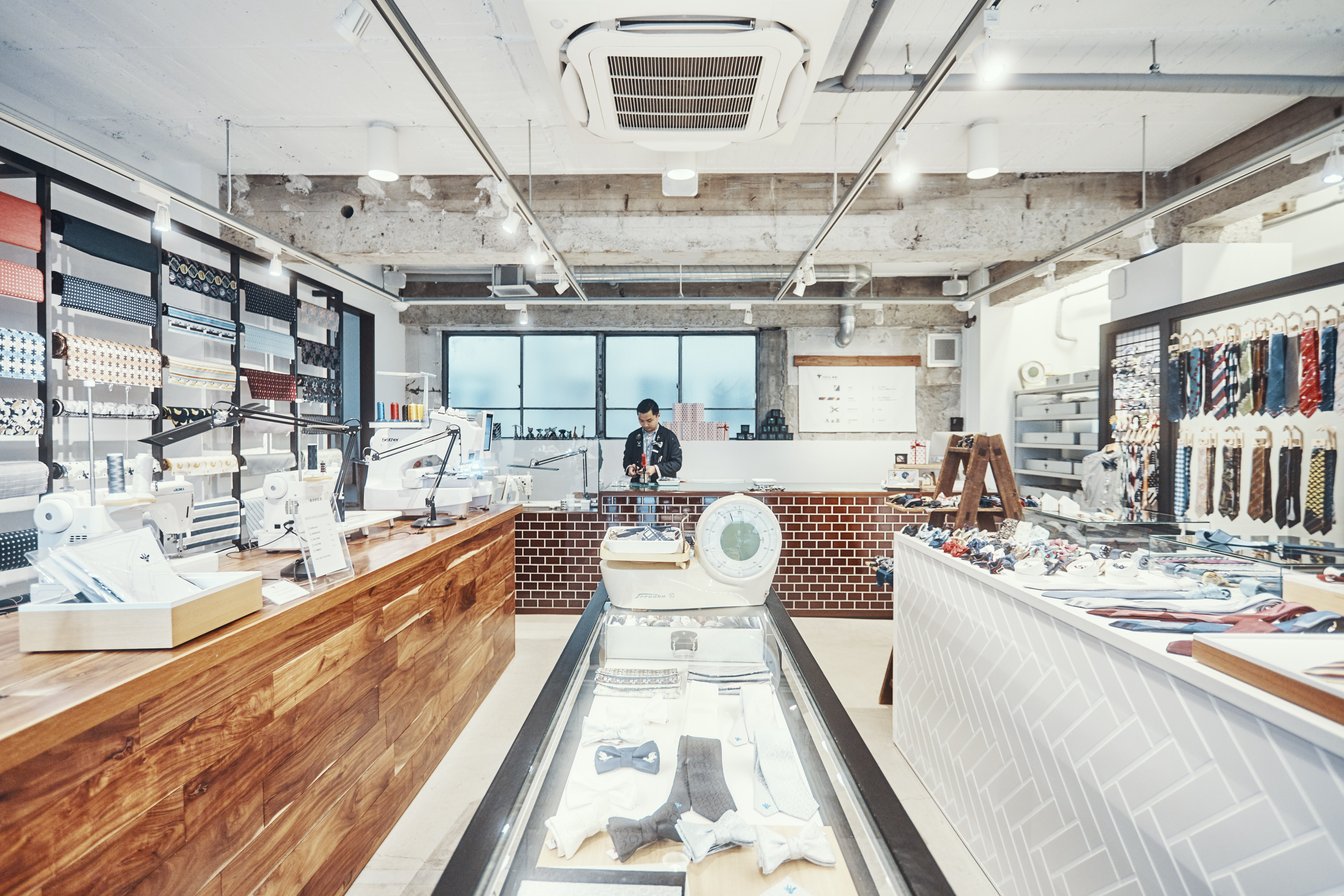 締めるのではない 装うネクタイ Giraffe 吉祥寺 ファッション Pathee Epic