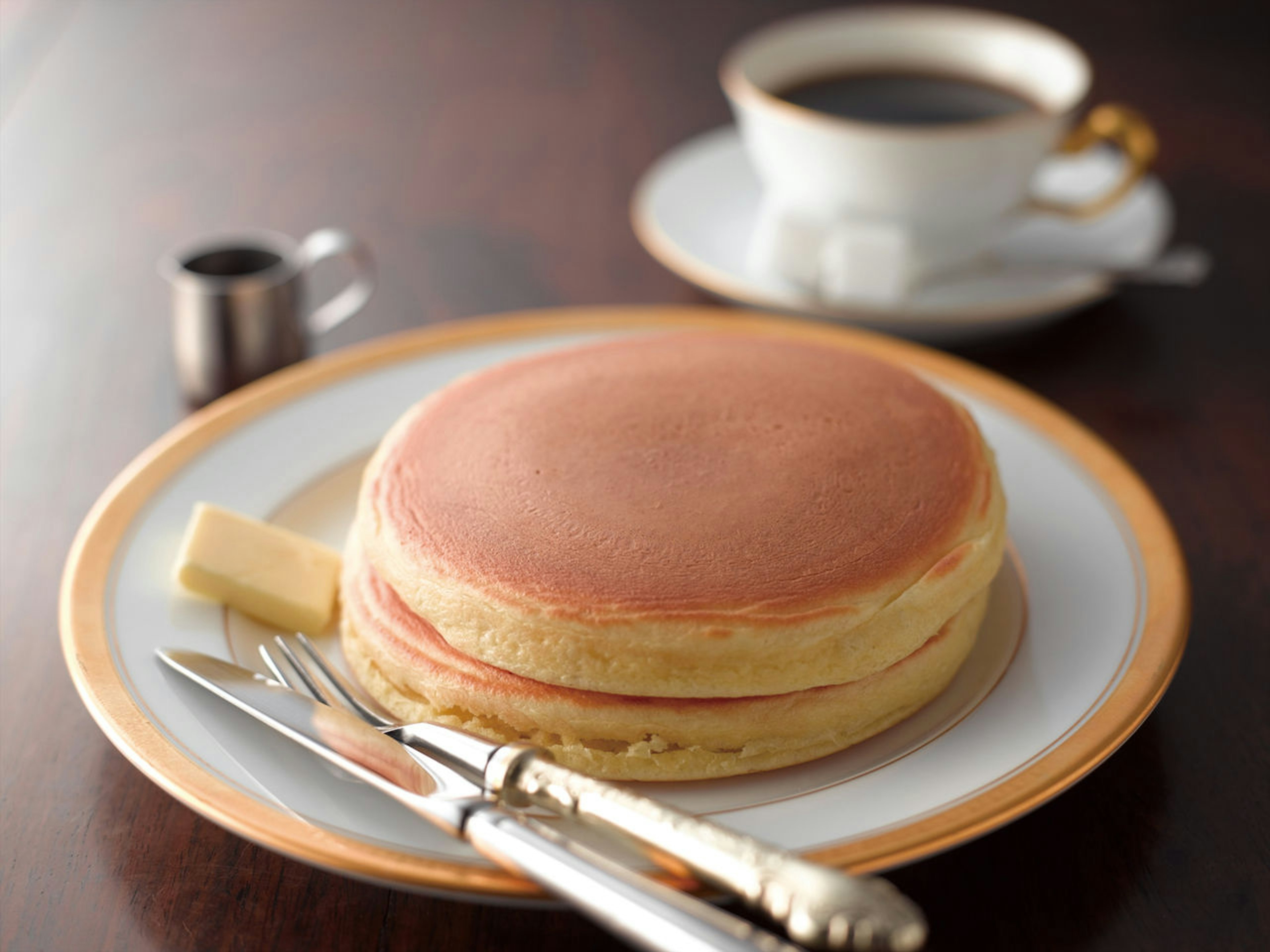 ふわふわパンケーキと香り高いコーヒーのカフェ