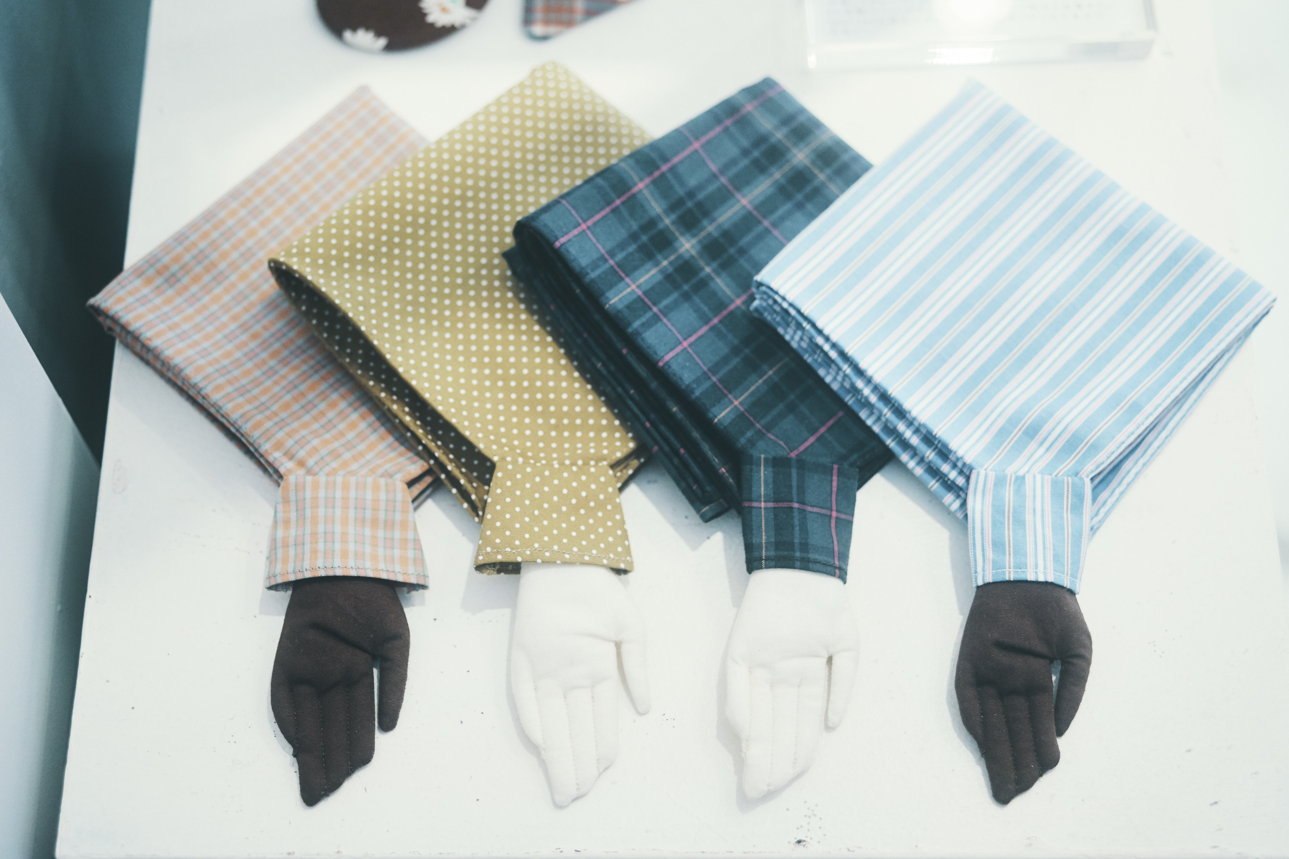 ブルーマンデーを明るく始めるためのハンカチ Swimmie 銀座 雑貨 Pathee Epic