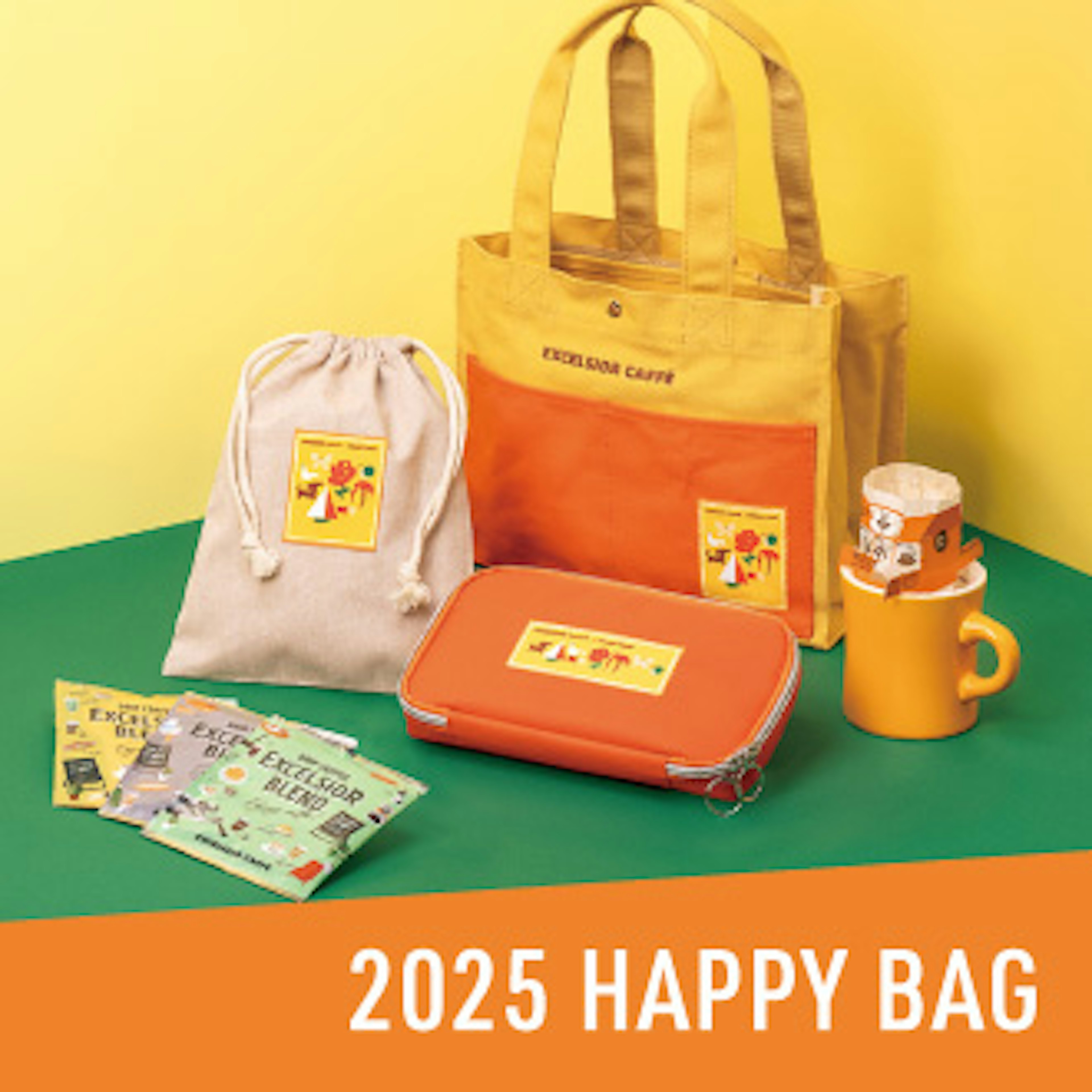 エクセルシオールカフェとサクラクレパスがコラボした「2025 HAPPY BAG」
