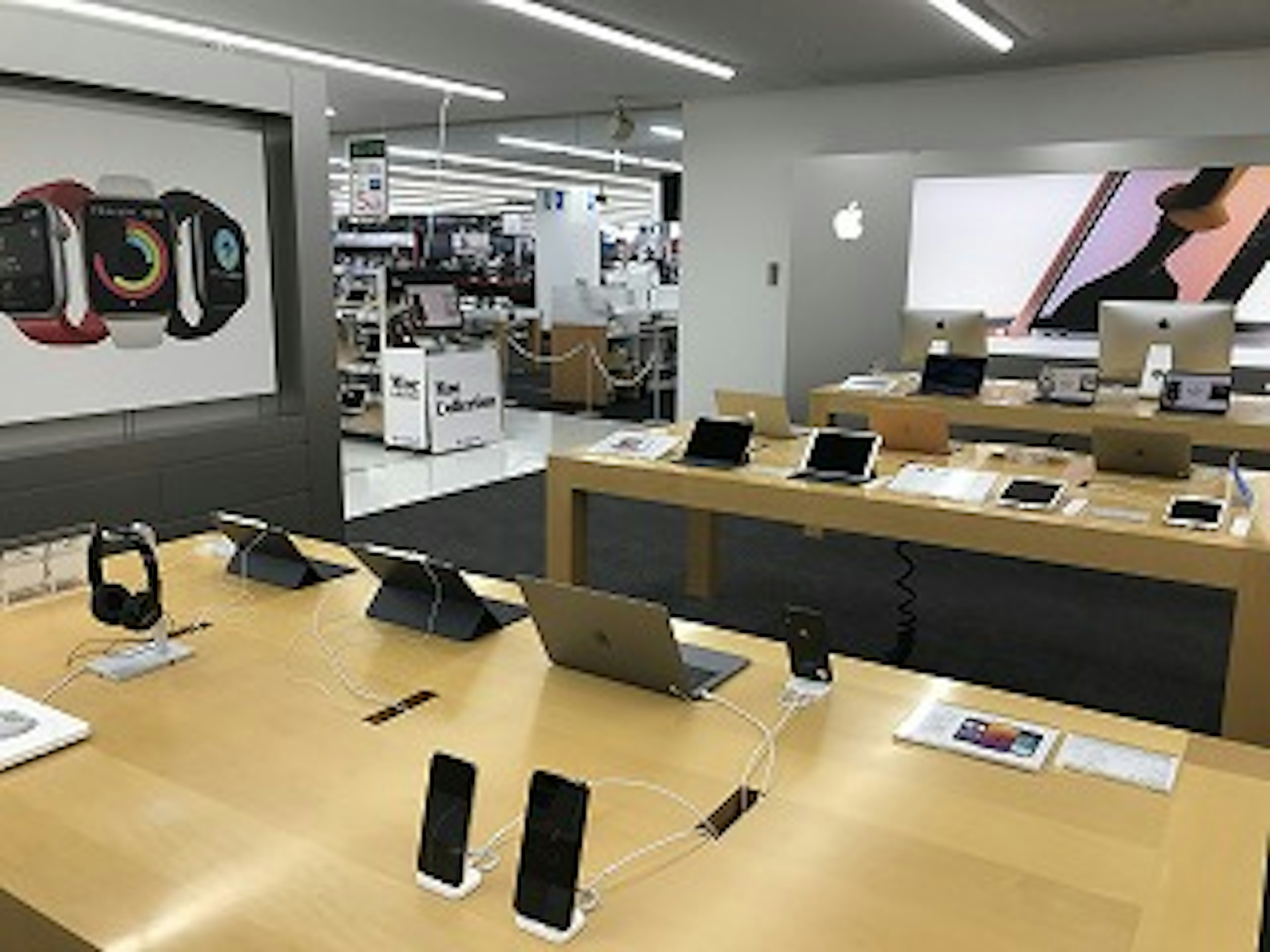 最新のiPhoneケースが揃うおしゃれな店舗
