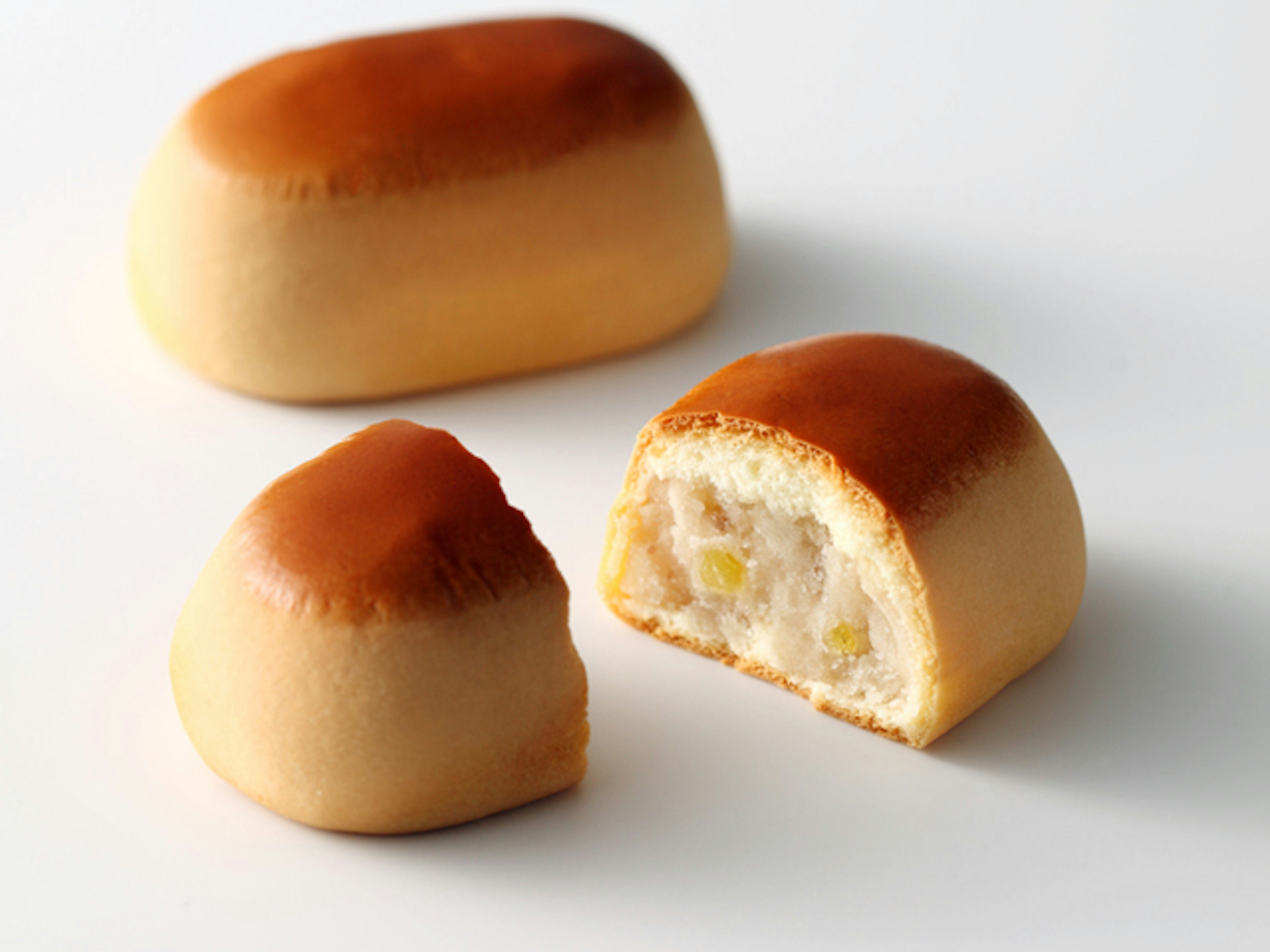 しっとりとした和菓子の中に広がる甘さと風味