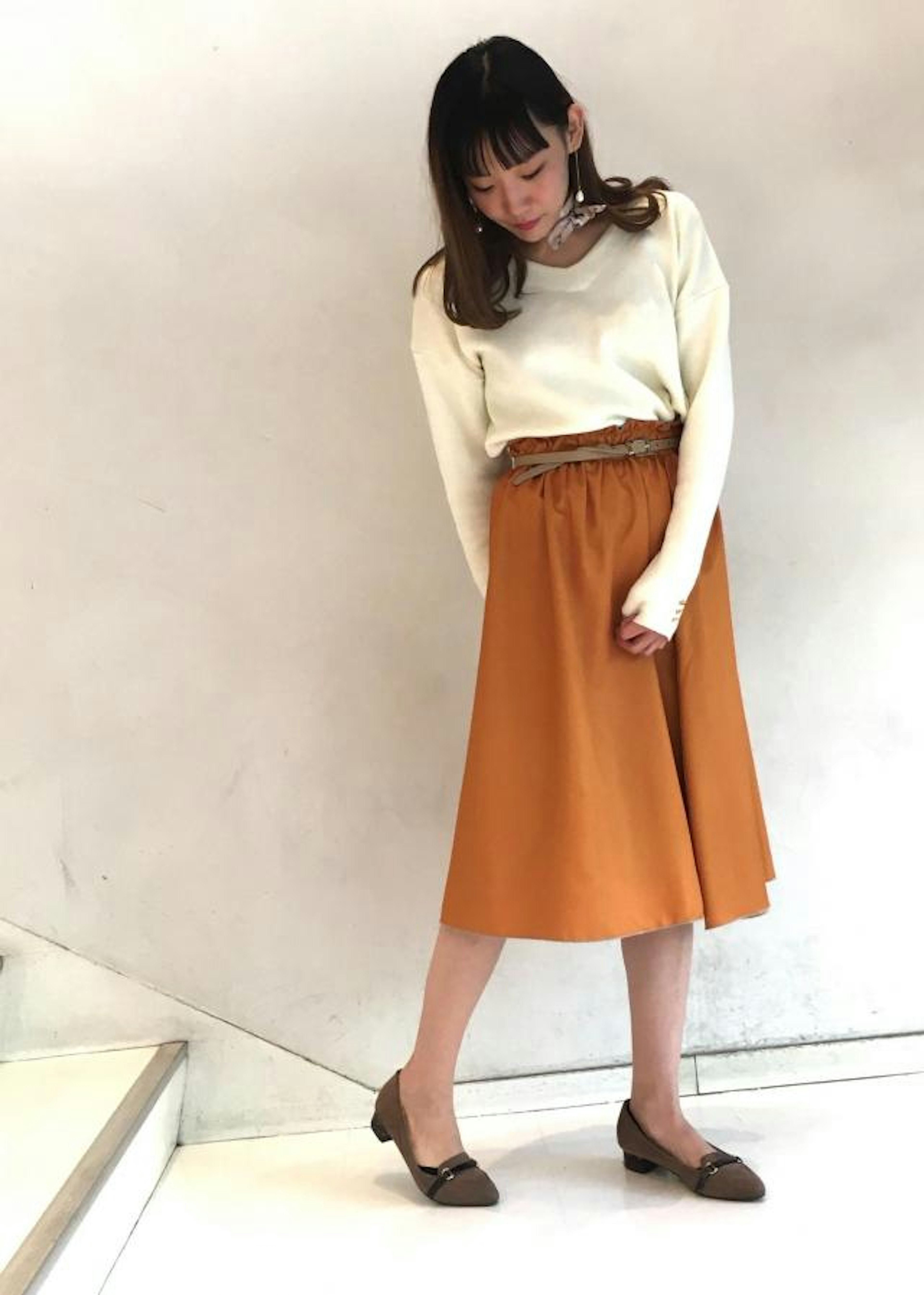 オフィスカジュアルにぴったりな女性の秋コーディネート