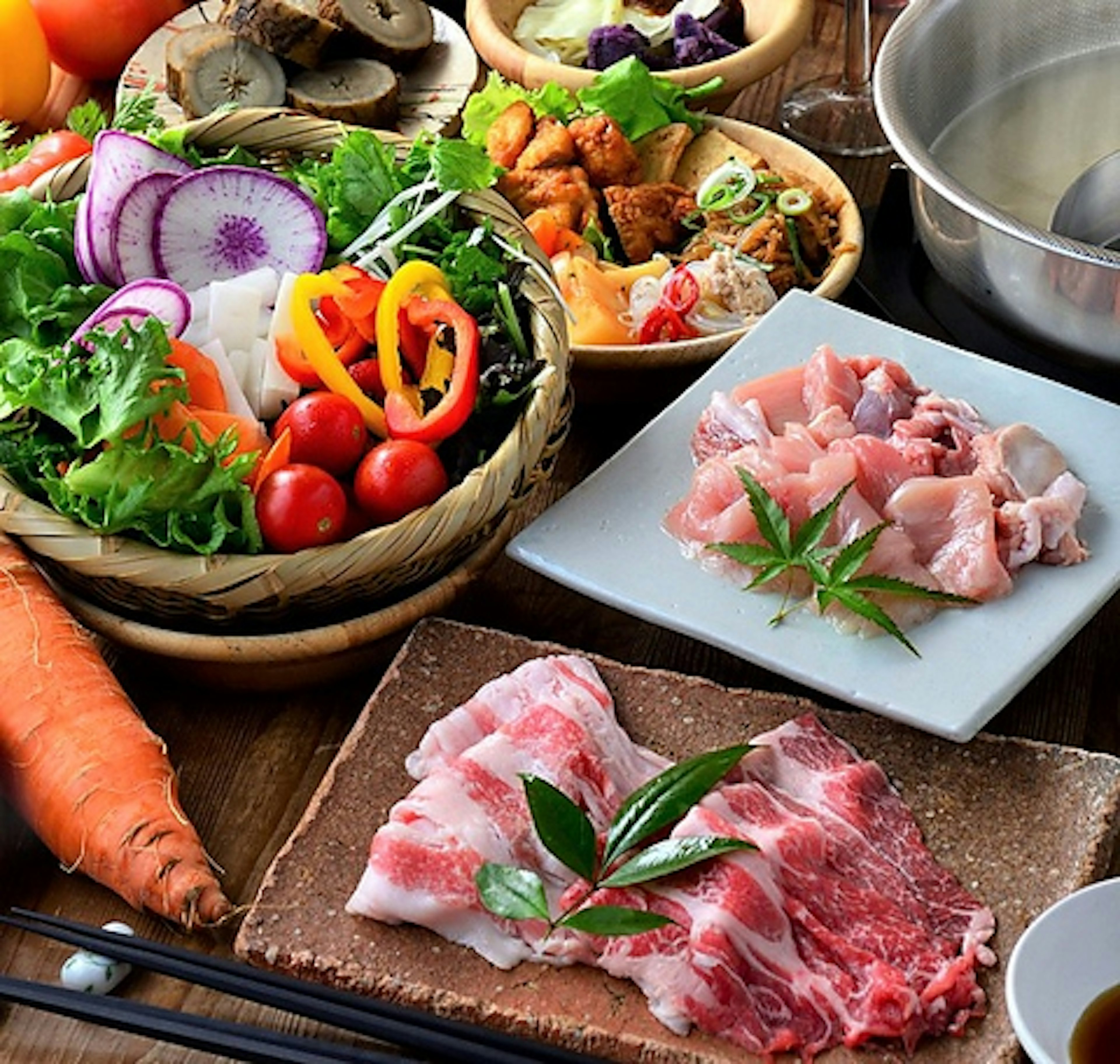 新鮮な野菜とお肉が楽しめるビュッフェ