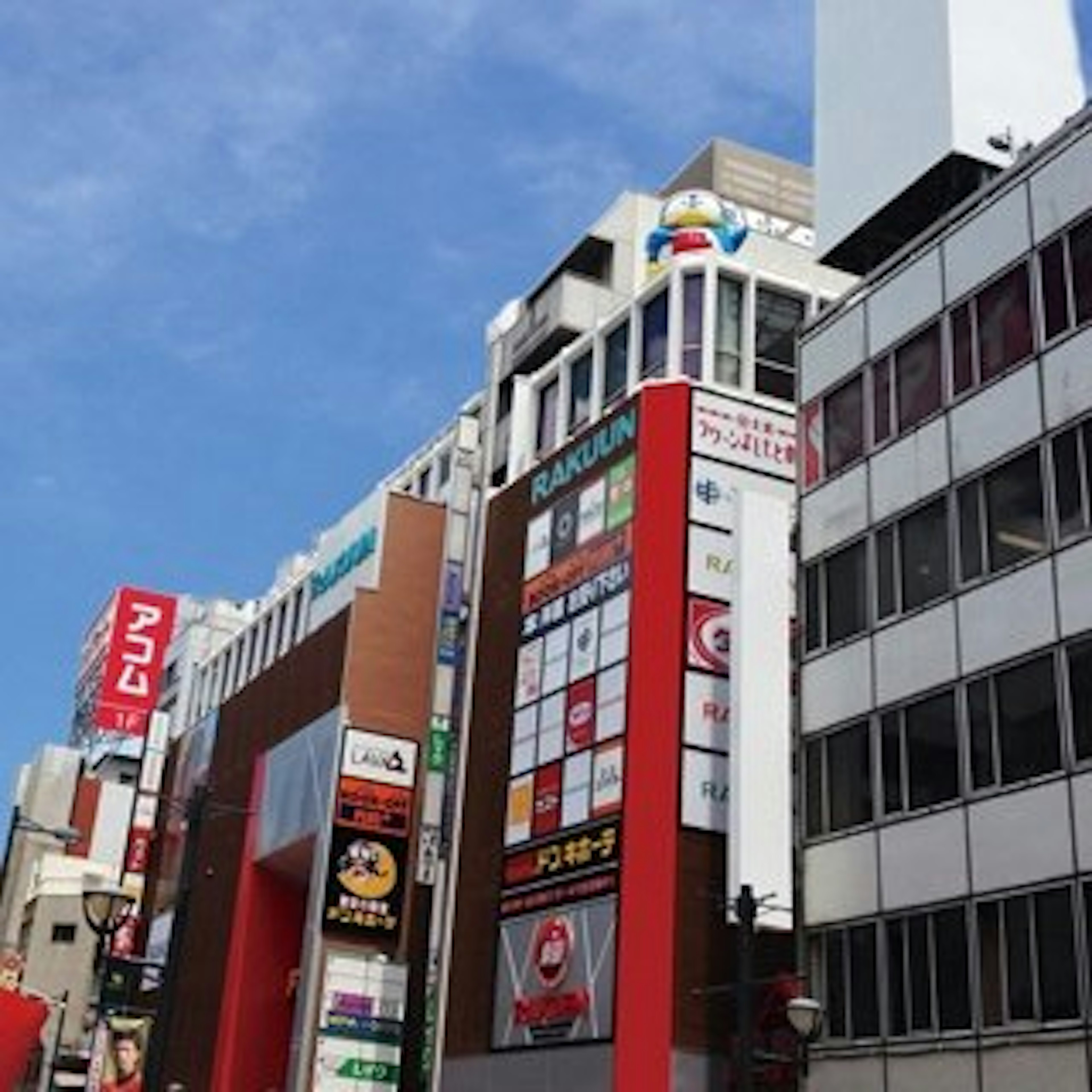都会の中心で楽しむクラフトビールの魅力