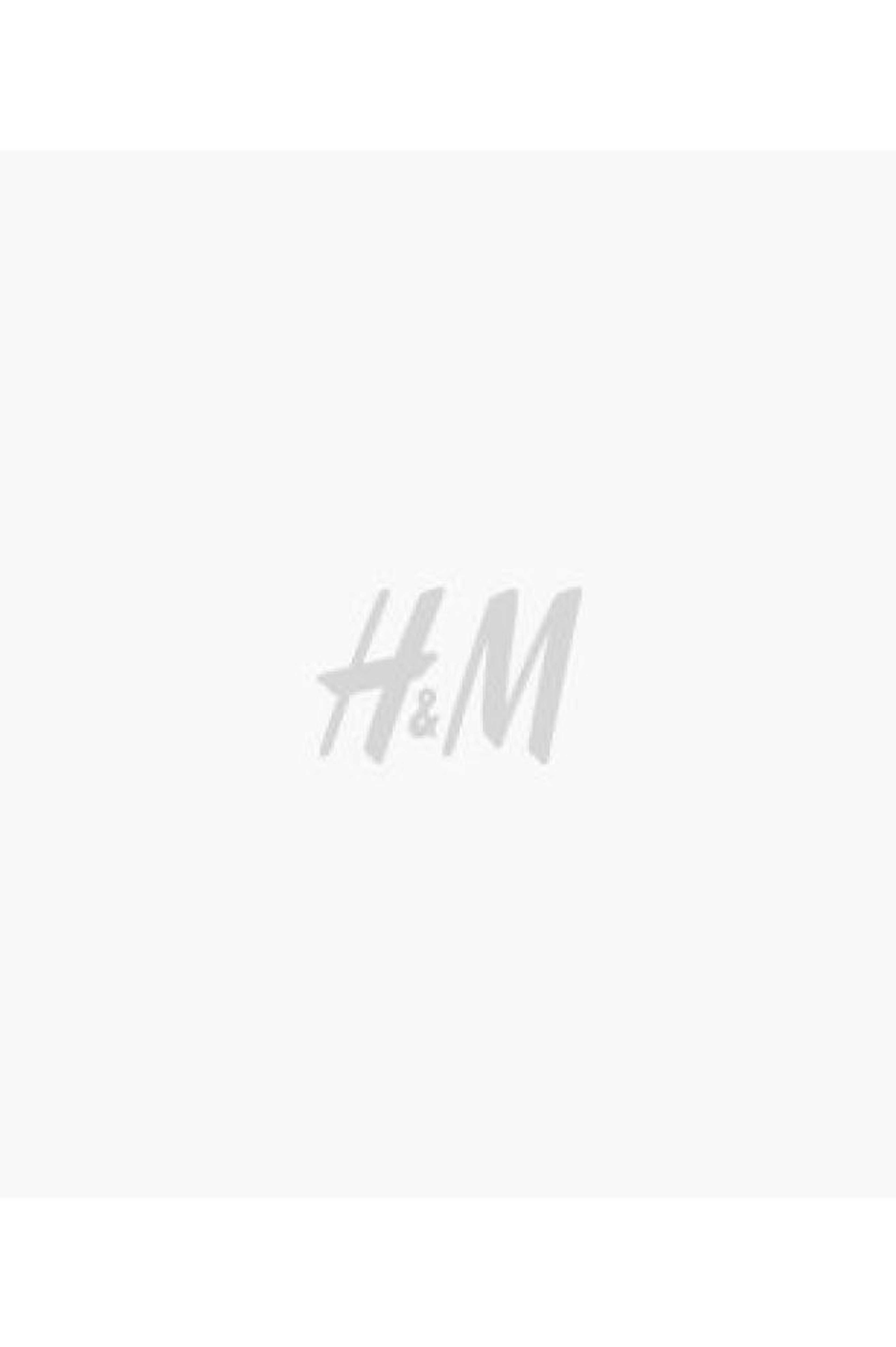 H&Mのスタイリッシュな下着で自信を持とう