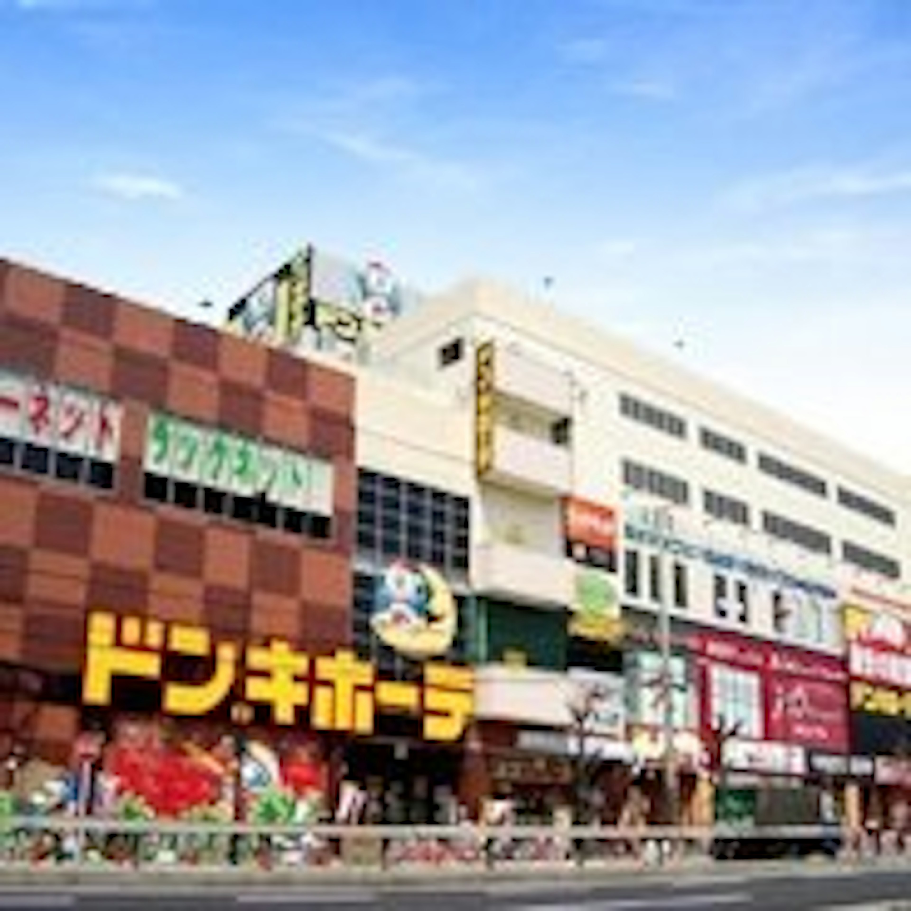 多彩な商品が揃うスポーツショップで充実の買い物体験