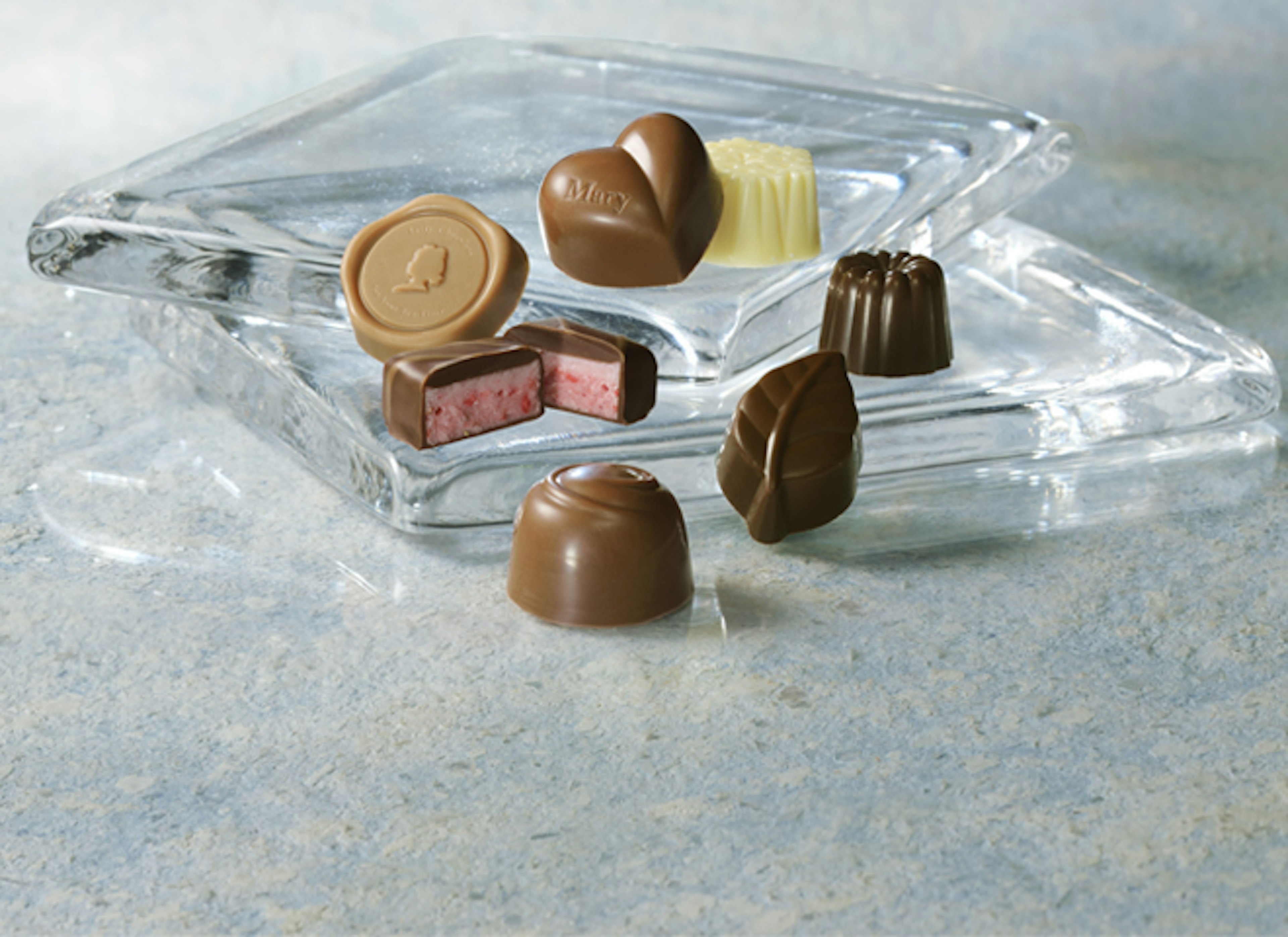 贅沢なチョコレートの詰め合わせ、特別なひとときに