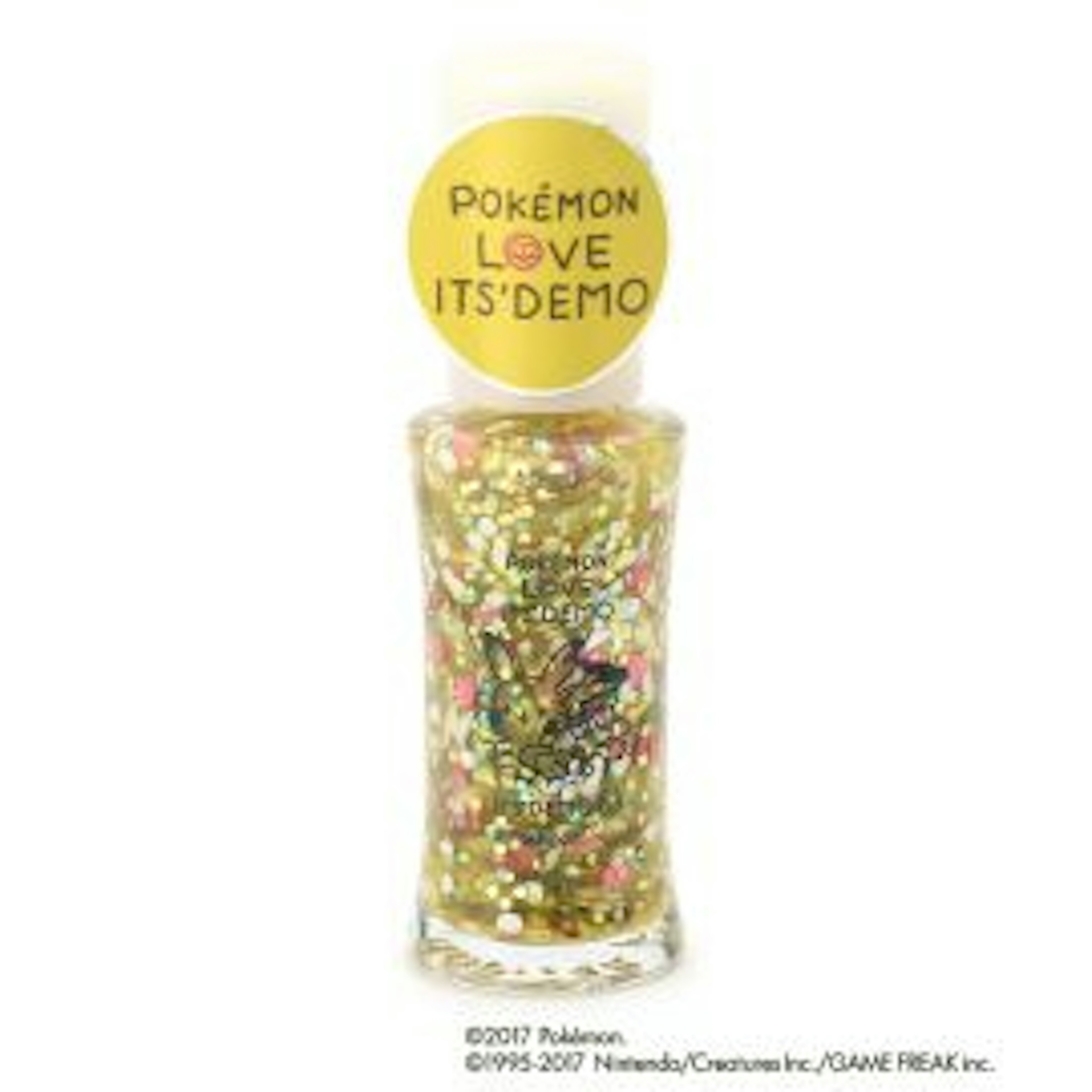キラキラ輝くポケモンネイルで指先を華やかに