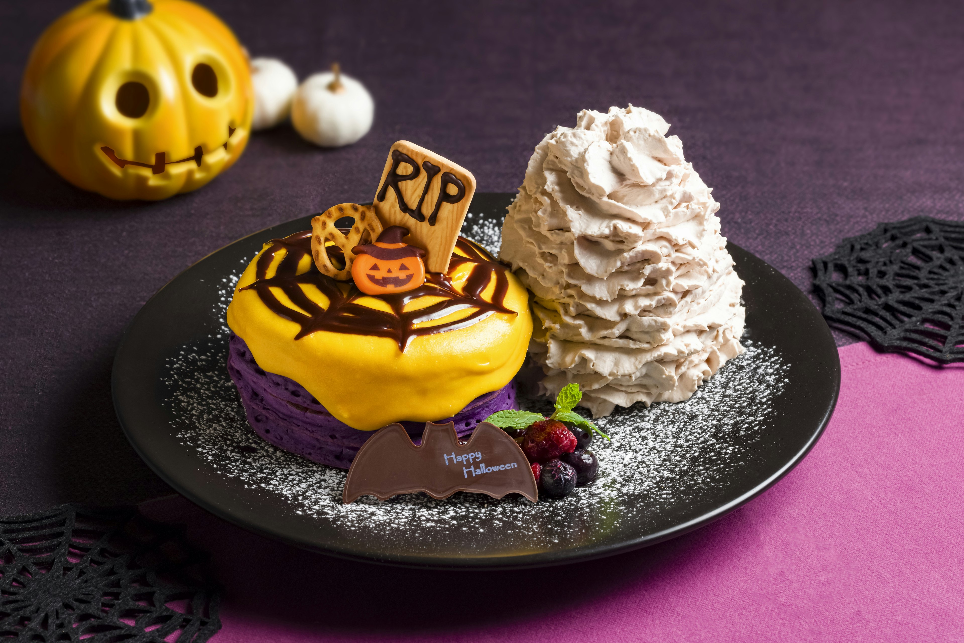 Eggs 'n Thingsのハロウィンパンケーキ