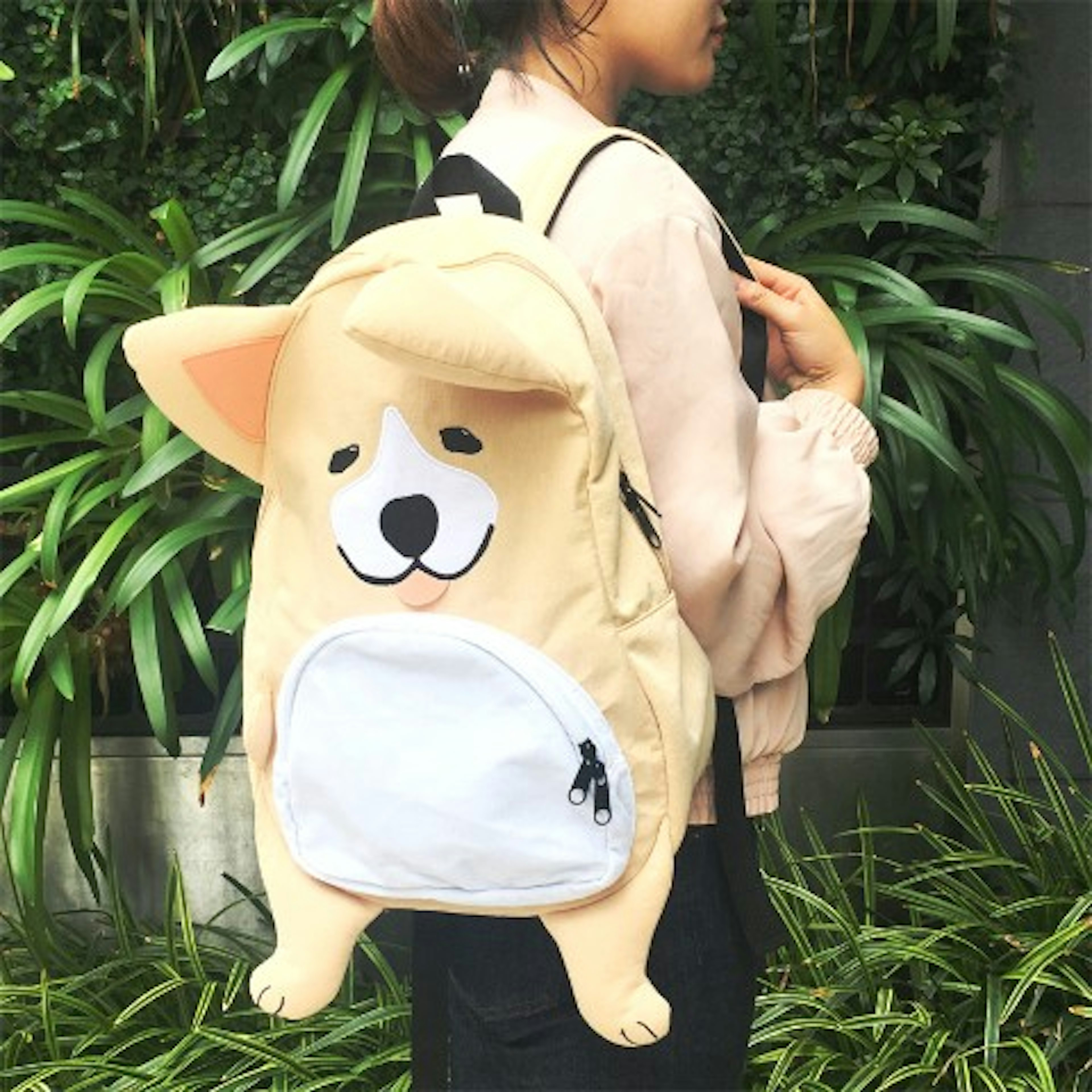 可愛い犬のデザインリュックでお出かけが楽しくなる