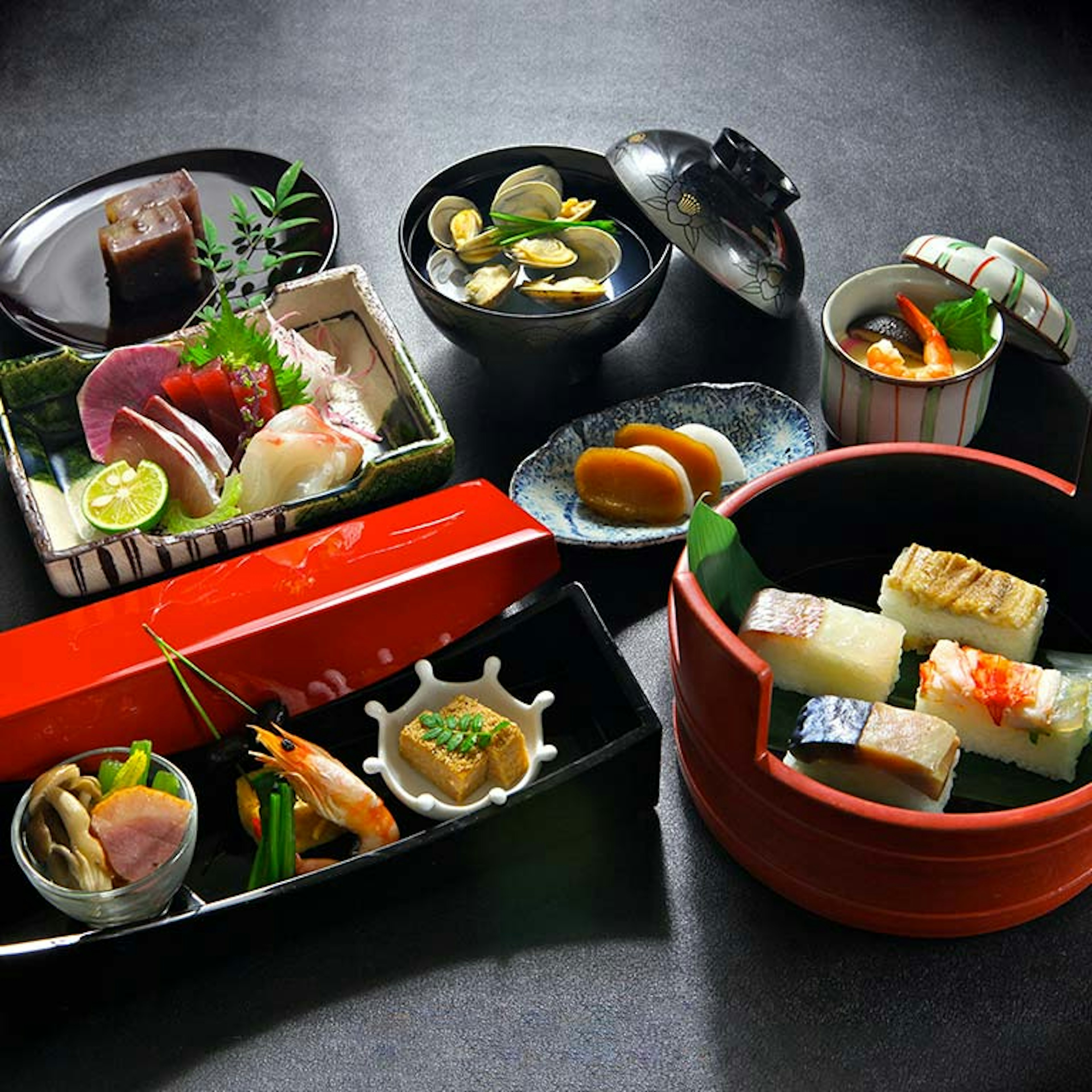 新鮮な海の幸を使ったさっぱりとした和食膳