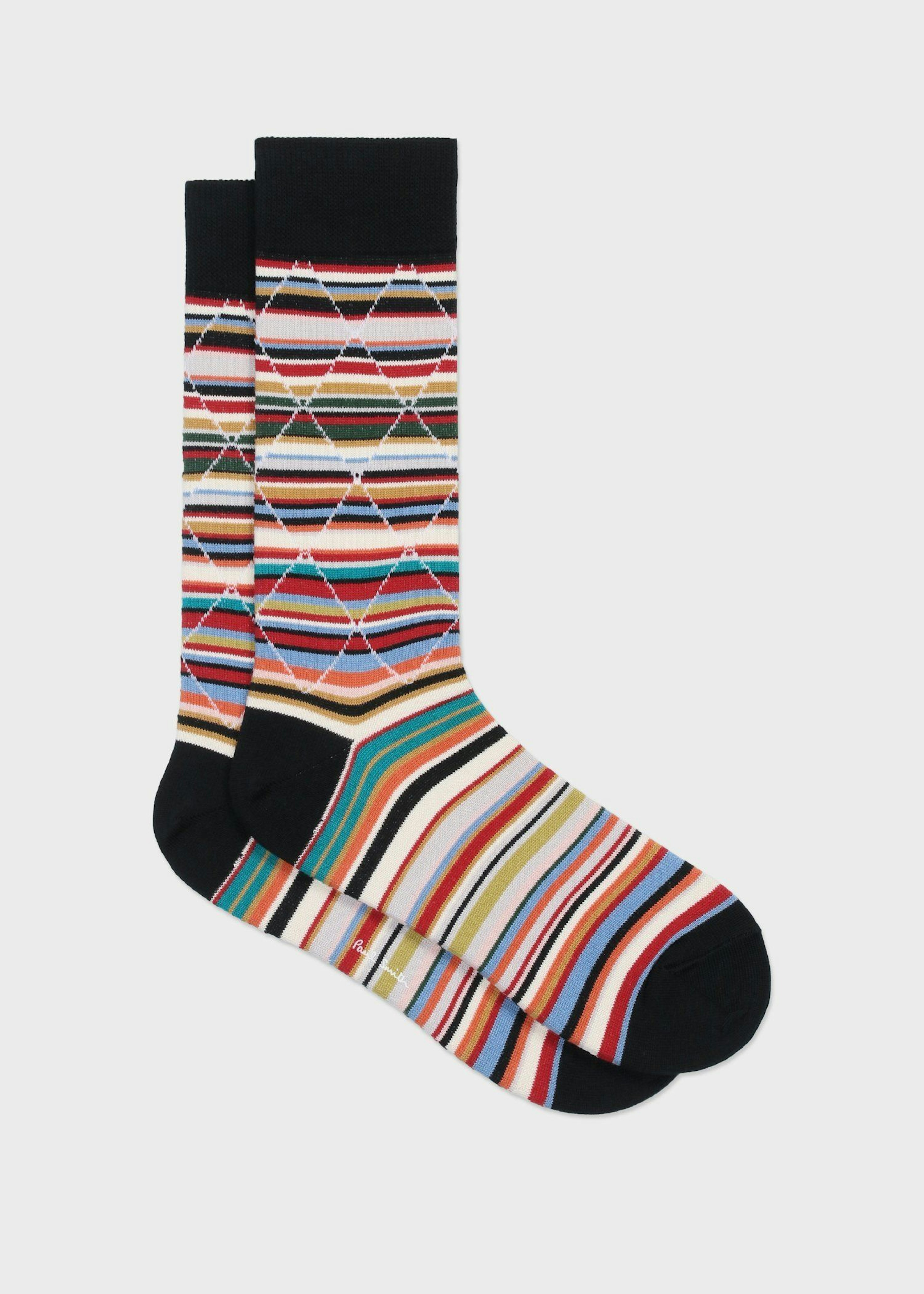 PAUL SMITHのカラフルなストライプ柄のソックス。