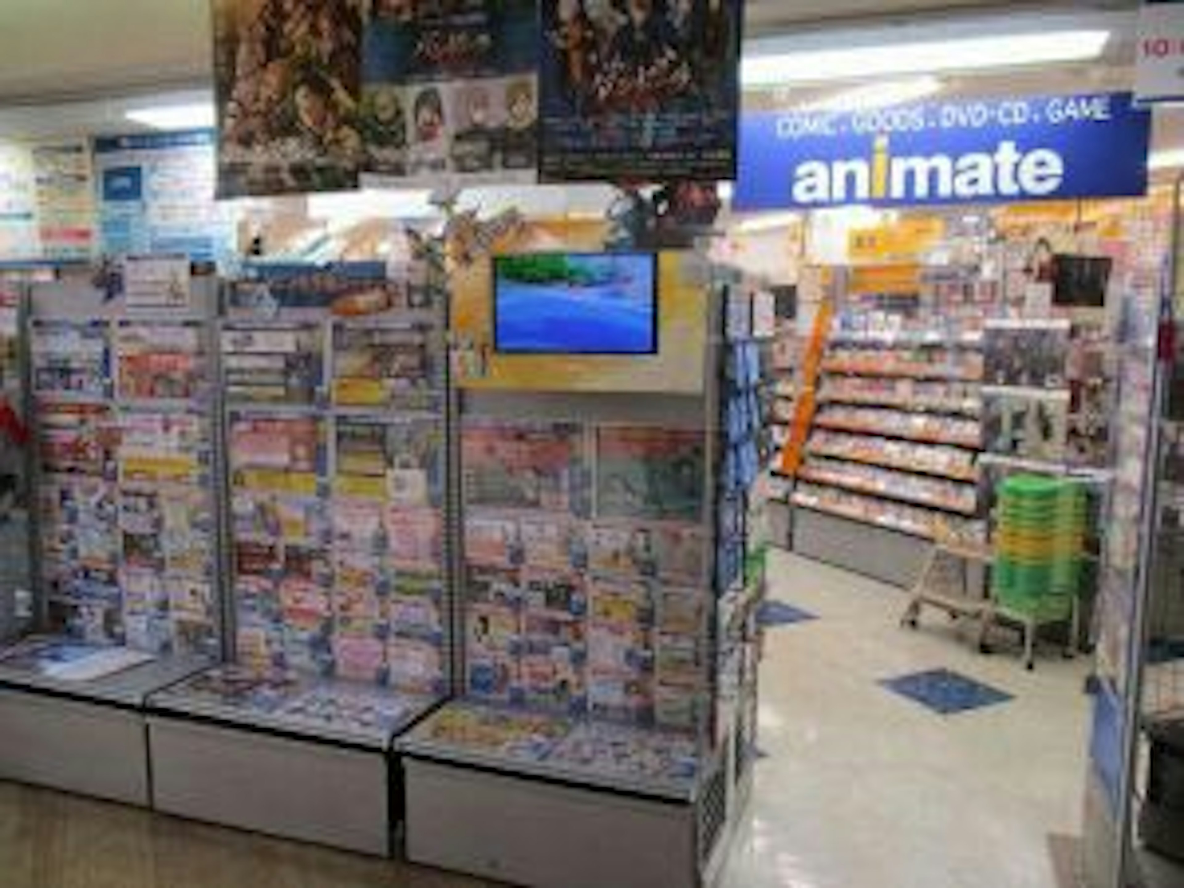 アニメ好き必見！豊富なグッズが揃うおもちゃ屋